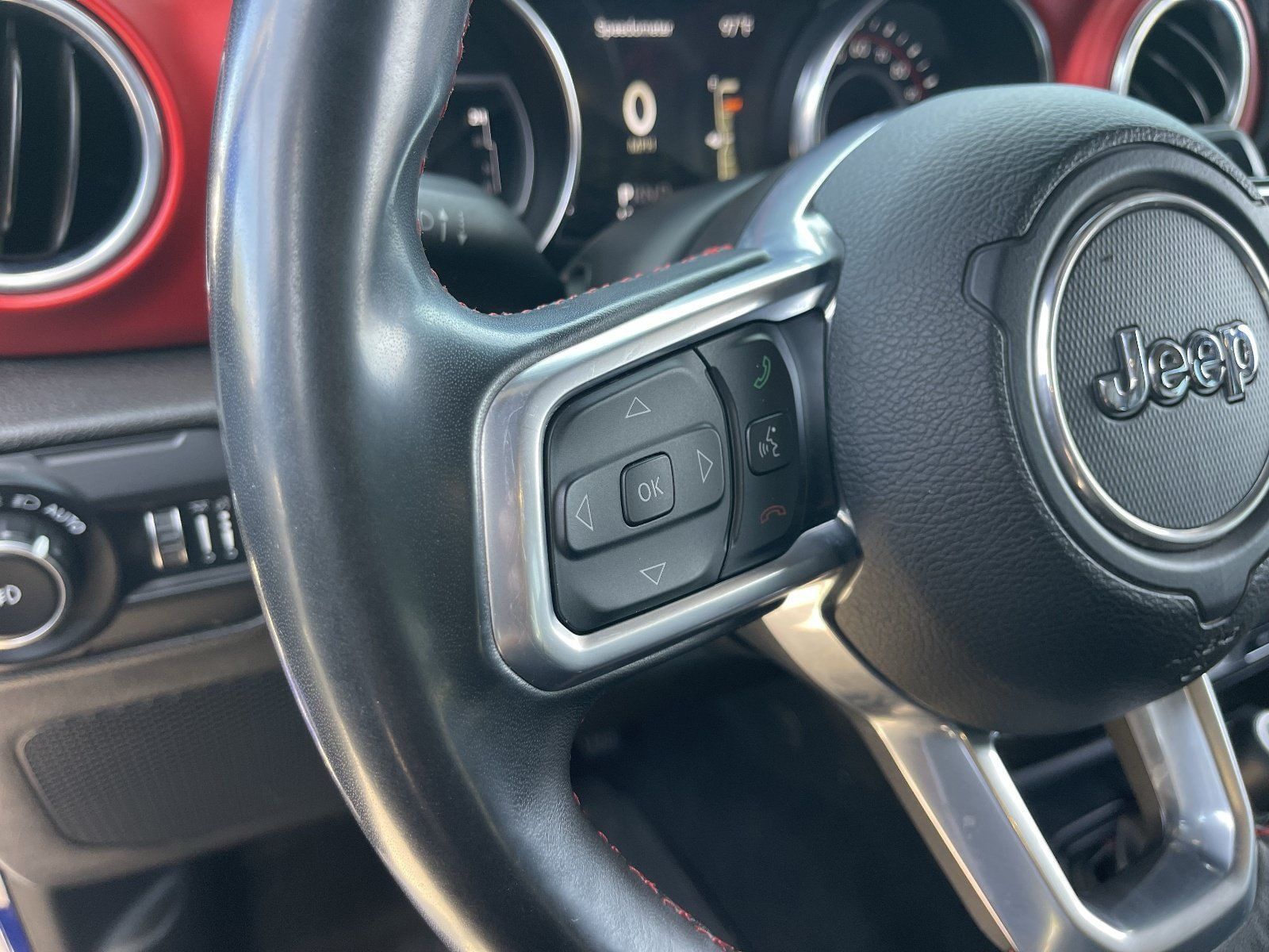 Used 2019 Jeep Wrangler Unlimited Rubicon AWD/4WD image 23