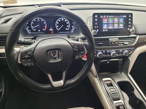 Used 2018 Honda Accord Touring image 22