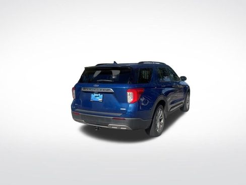 Used 2020 Ford Explorer XLT w/ Equipment Group 202A RWD image 5