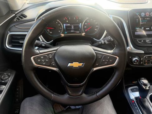 Used 2018 Chevrolet Equinox Premier image 11