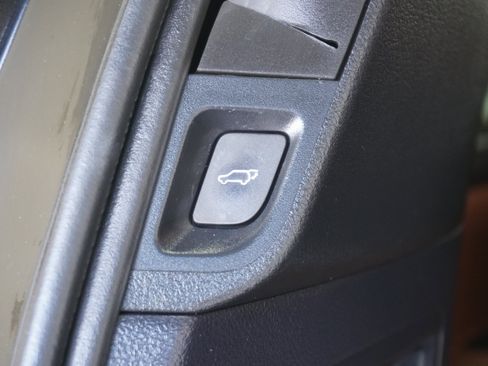 Used 2013 Toyota Sequoia Platinum image 35