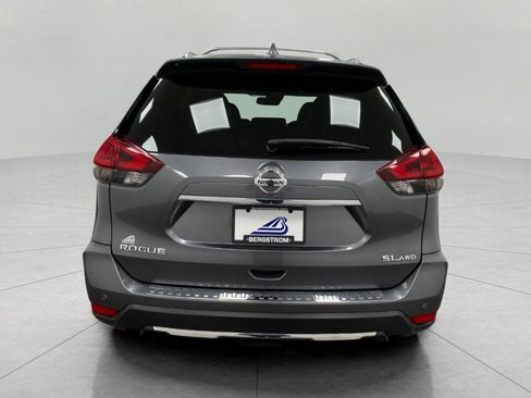 Used 2020 Nissan Rogue SL w/ Premium Package image 4
