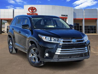 Used 2017 Toyota Highlander Limited Platinum