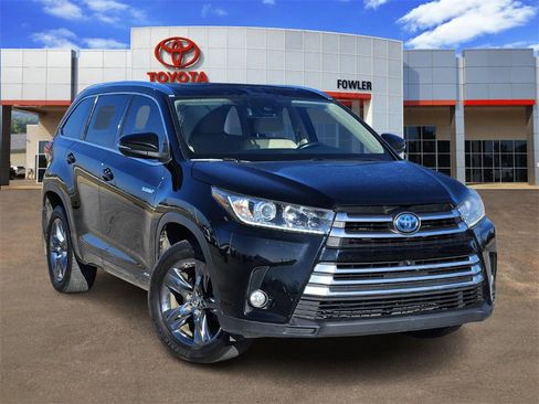Used 2017 Toyota Highlander Limited Platinum image 1