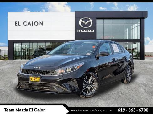Used 2022 Kia Forte LXS FWD image 1