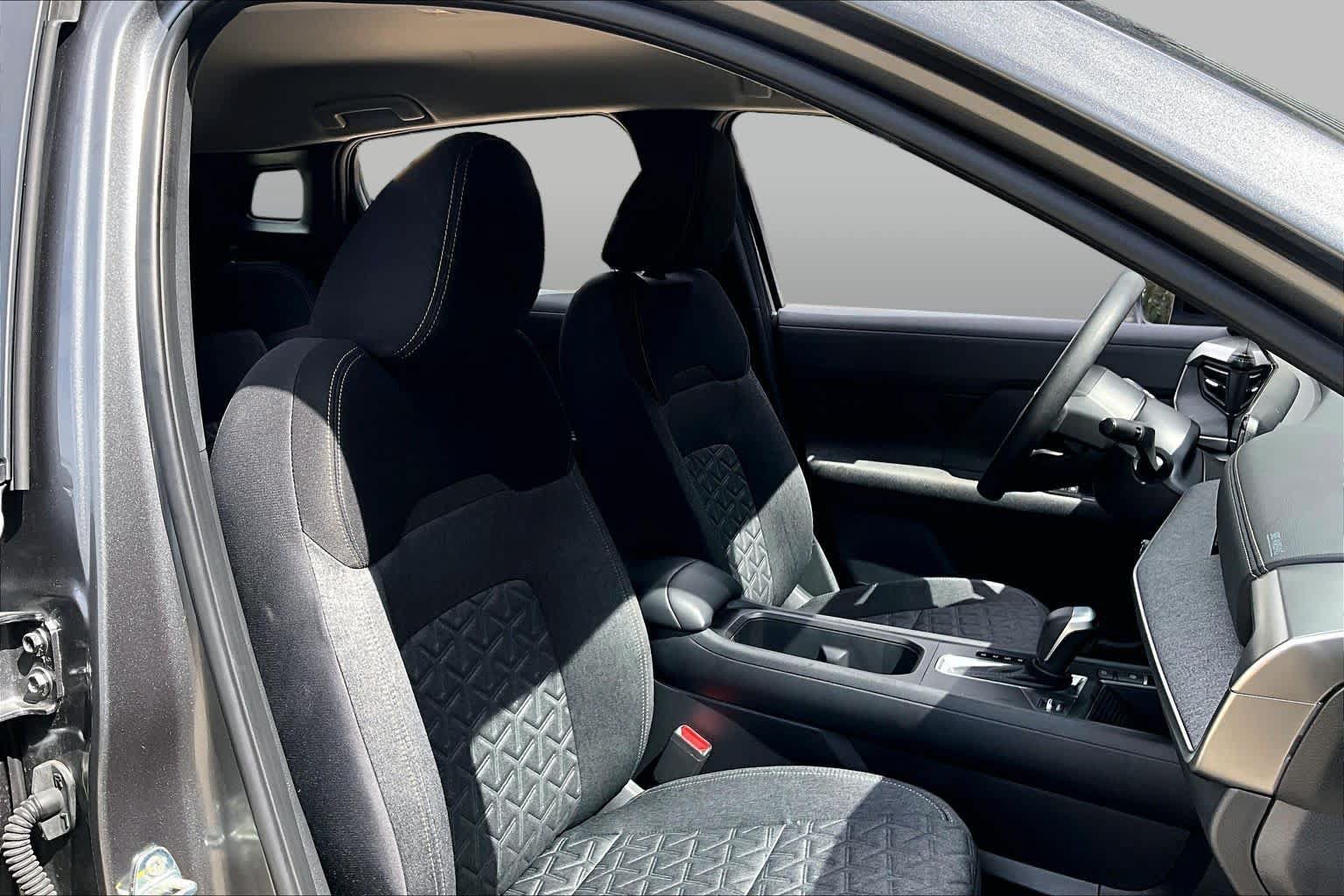 Certified 2026 Nissan Kicks SV w/ Charging Package FWD image 9