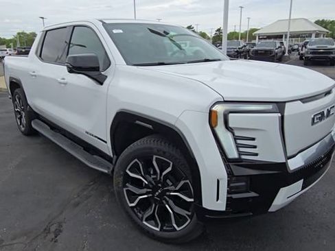 New 2025 GMC Sierra EV Denali image 2