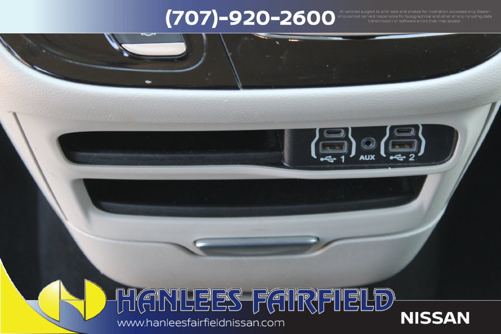 Used 2023 Chrysler Pacifica Touring-L FWD image 23