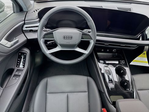 Used 2025 Audi A5 2.0T Premium image 11