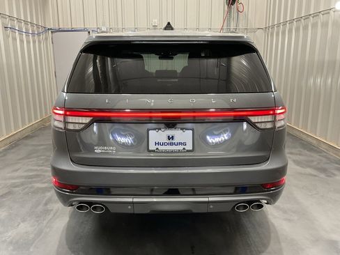 Used 2025 Lincoln Aviator 2WD w/ Jet Appearance Package image 23