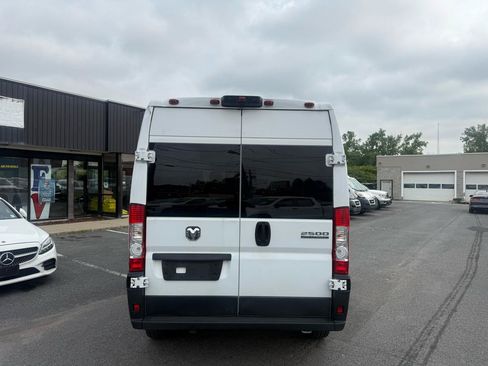Used 2023 RAM ProMaster 2500 FWD image 6