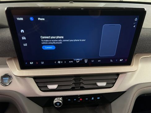 New 2026 Ford Explorer Active w/ Active Comfort Package image 10