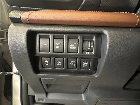 Used 2022 Subaru Forester Touring AWD/4WD image 18