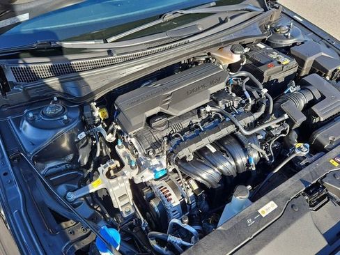 Used 2025 Hyundai Elantra Sport image 33