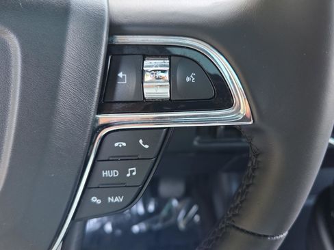Used 2019 Lincoln Navigator Reserve AWD/4WD image 25