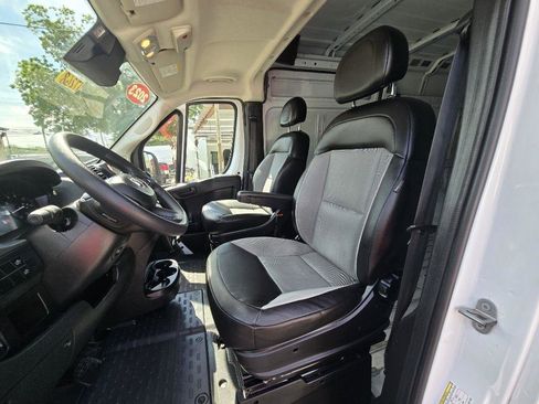 Used 2023 RAM ProMaster 2500 FWD image 13