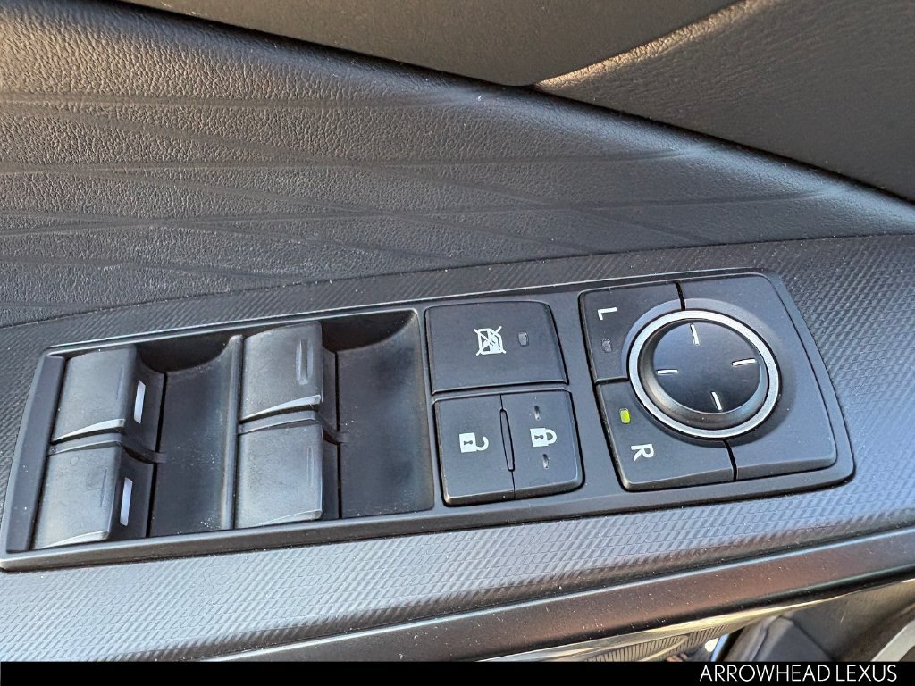 Used 2021 Lexus IS 350 F Sport w/ Navigation Package RWD image 17