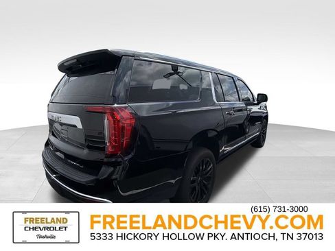 Used 2021 GMC Yukon XL Denali RWD image 2