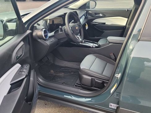 New 2026 Chevrolet Trax LT w/ Driver Confidence Package image 18