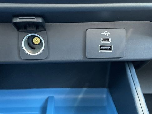 New 2025 Ford Maverick XLT w/ XLT Luxury Package image 6