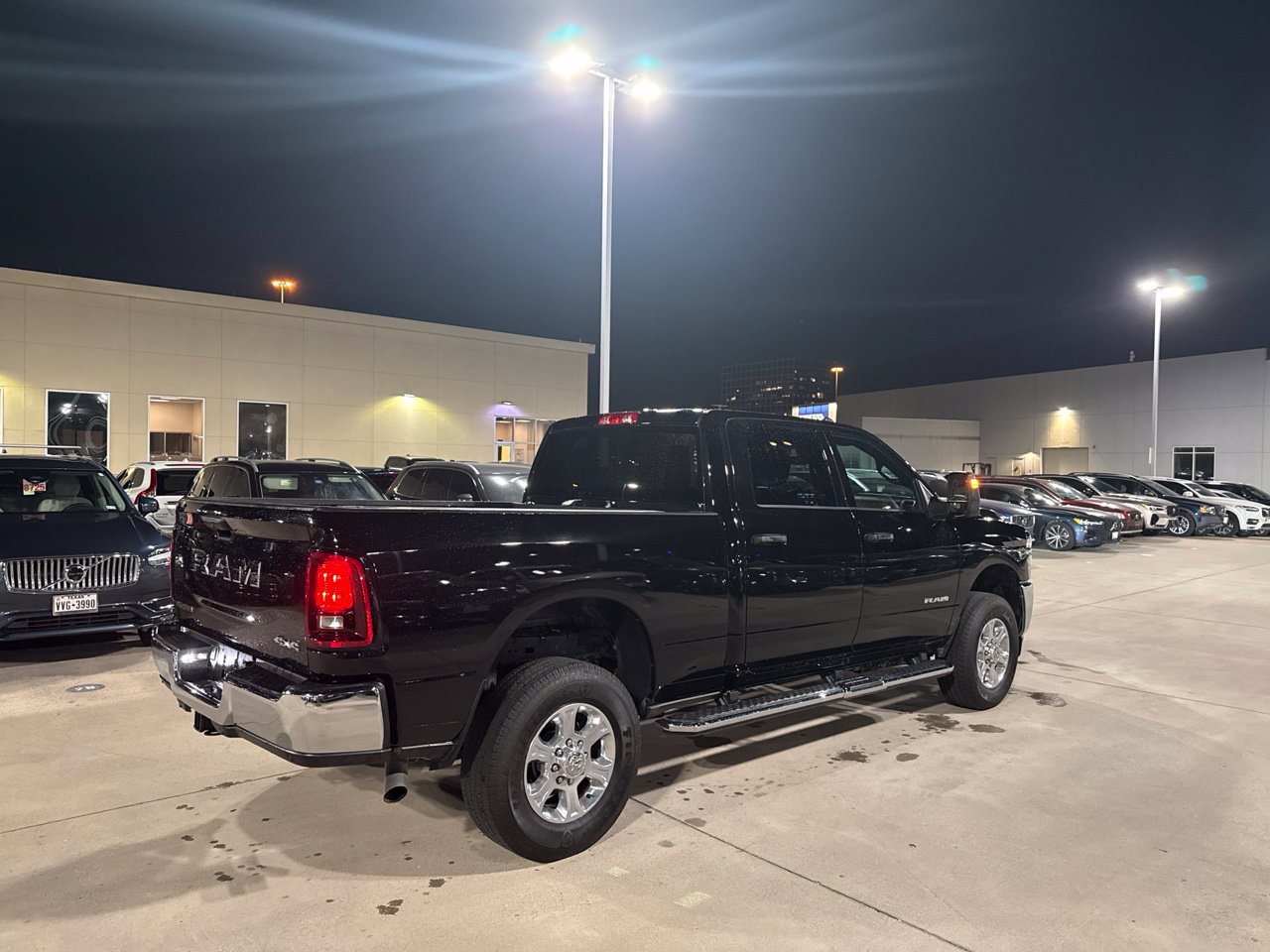 Used 2026 RAM 2500 Big Horn AWD/4WD image 9