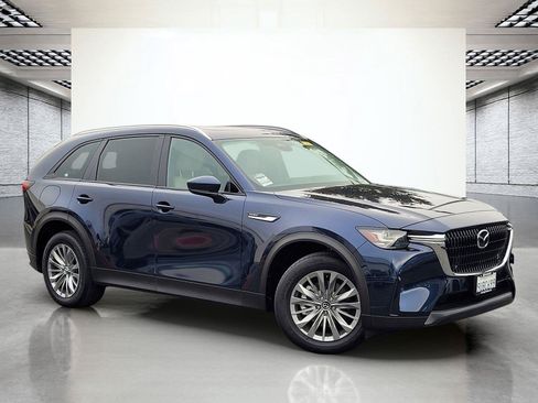 Used 2025 MAZDA CX-90 Plug-In Hybrid w/ Preferred AWD/4WD image 4