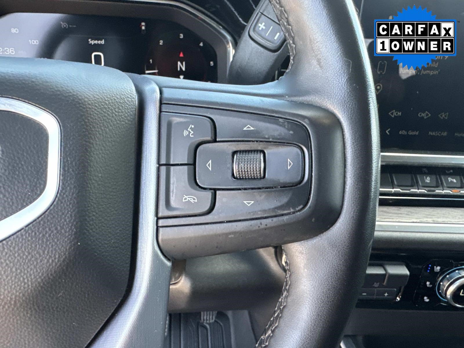 Used 2025 GMC Sierra 2500 SLT w/ SLT Premium Package AWD/4WD image 36
