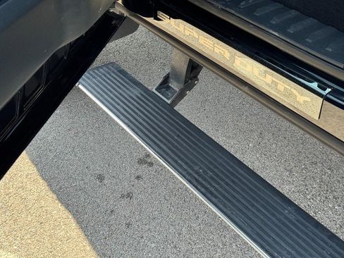 Used 2022 Ford F250 Lariat w/ Tremor Off-Road Package image 17