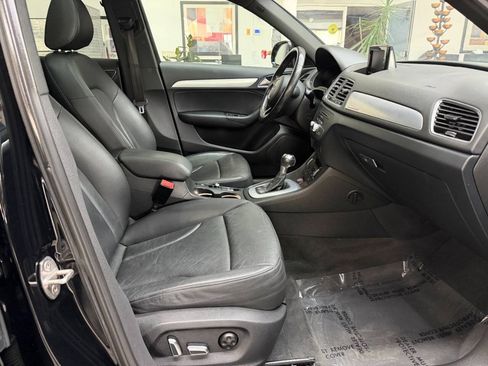 Used 2018 Audi Q3 2.0T Premium w/ Convenience Package AWD/4WD image 17