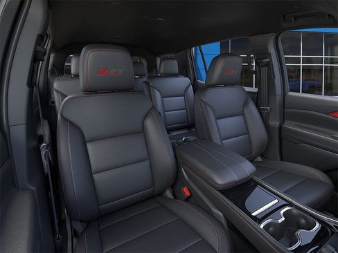 New 2026 Chevrolet Traverse Z71 w/ LPO, Floor Liner Package image 16