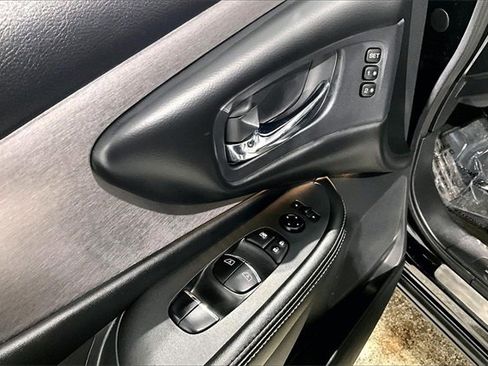 Used 2022 Nissan Murano SL image 38