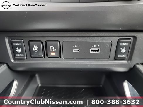 Used 2023 Nissan Frontier SV w/ Technology Package image 14