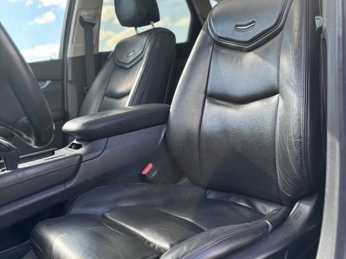 Used 2017 Cadillac XT5 Luxury image 10