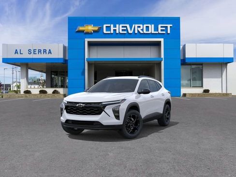 New 2026 Chevrolet Trax LT w/ Driver Confidence Package FWD image 8