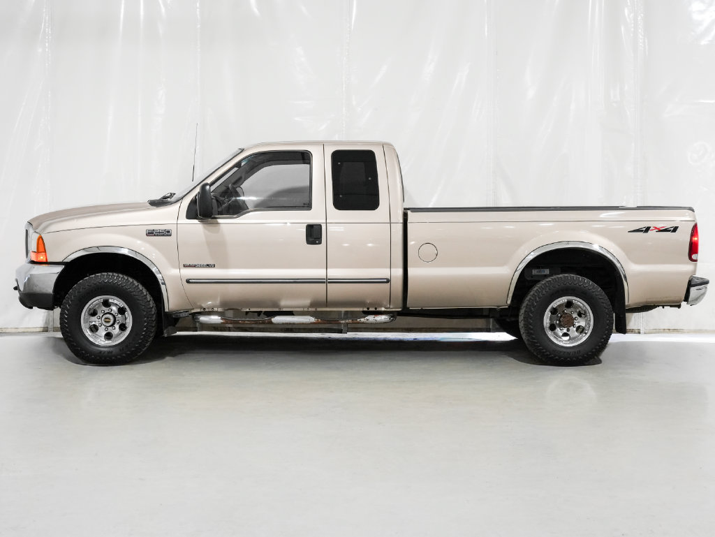 Used 1999 Ford F250 4x4 SuperCab Super Duty image 2
