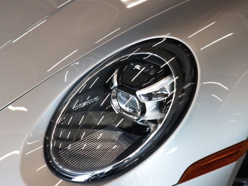 Certified 2024 Porsche 911 Carrera T image 29