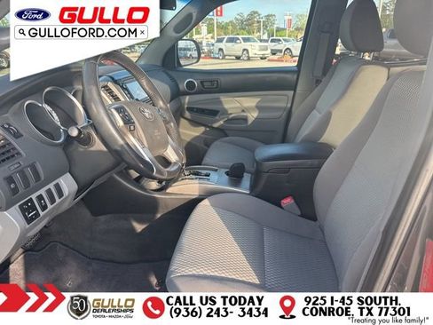 Used 2015 Toyota Tacoma PreRunner w/ SR5 Package image 6