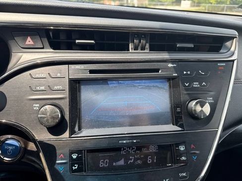 Used 2018 Toyota Avalon XLE Premium FWD image 15