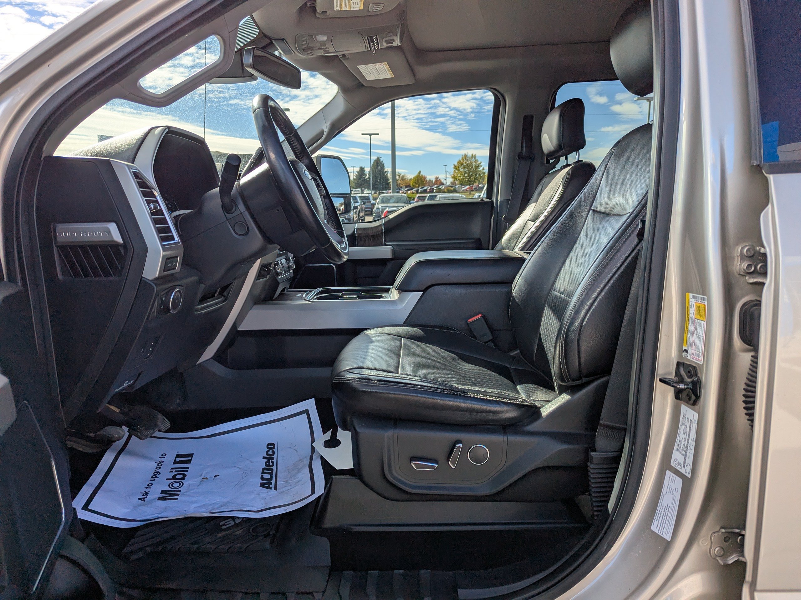 Used 2017 Ford F350 Lariat w/ Lariat Ultimate Package AWD/4WD image 12