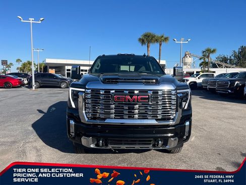 New 2026 GMC Sierra 3500 Denali w/ Technology Package AWD/4WD image 3