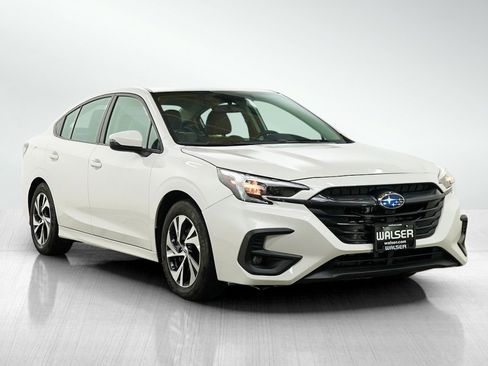 Used 2025 Subaru Legacy Premium AWD/4WD image 7