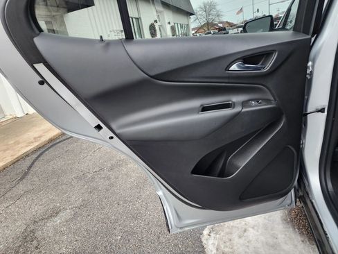 Used 2022 Chevrolet Equinox LT image 12