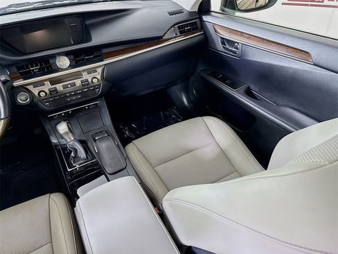 Used 2016 Lexus ES 350 image 27