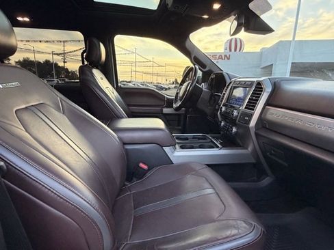 Used 2017 Ford F350 Platinum w/ Platinum Ultimate Package image 11