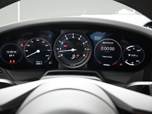 Certified 2024 Porsche 911 Carrera RWD image 19