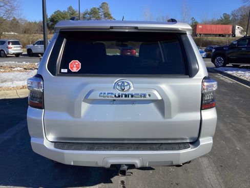 Used 2019 Toyota 4Runner SR5 image 3