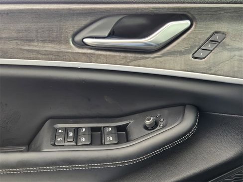 New 2025 Jeep Grand Cherokee Limited image 23