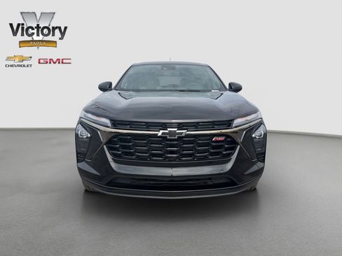 New 2026 Chevrolet Trax RS w/ Driver Confidence Package FWD image 2