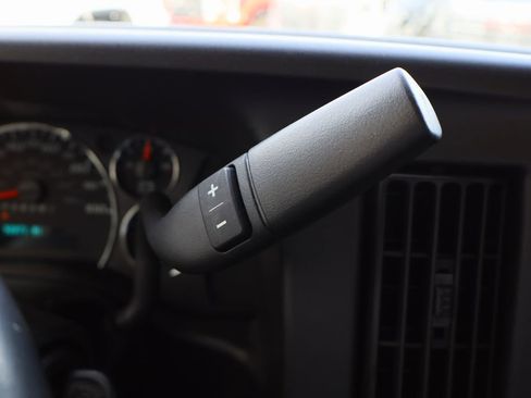 Used 2023 GMC Savana 3500 w/ Power Convenience Package image 15