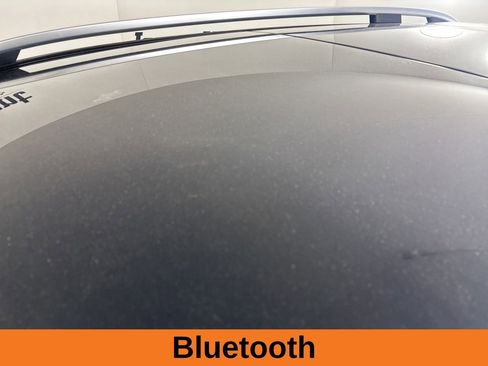 Used 2022 Mercedes-Benz GLB 250 4MATIC image 11